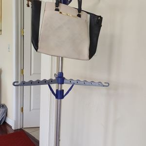 Black and white hand bag